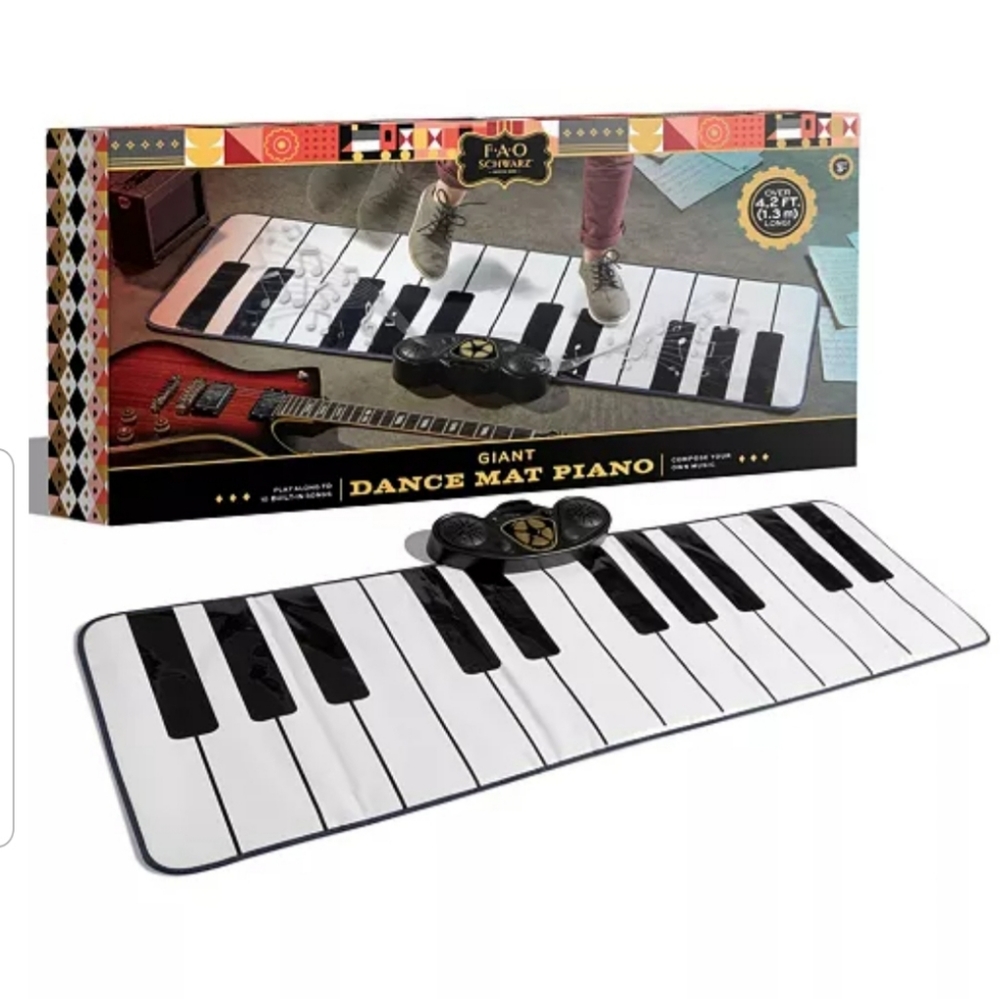 New FAO SCHWARZ giant piano